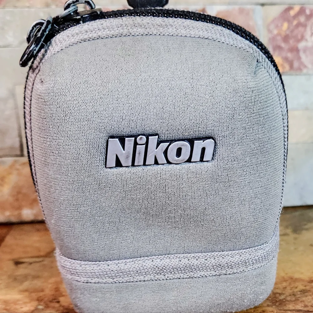 Genuine Nikon Cool Pix Small Soft Gray Case / Bag • Zipper Closure Works Good •